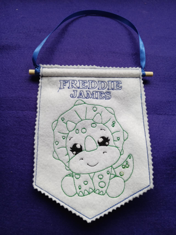 In The Hoop Dinosaur Door Hanger Digital Download Machine Embroidery Design File 5&times;7 Hoop