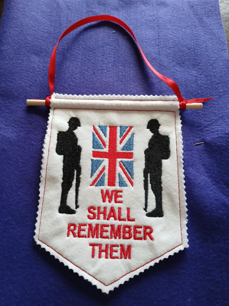 In The Hoop Union Jack and Soldiers Door Hanger Digital Download Machine Embroidery Design File 5&times;7 Hoop