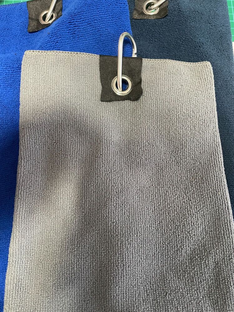 LARGE TRI FOLD GOLF TOWEL GREY 003