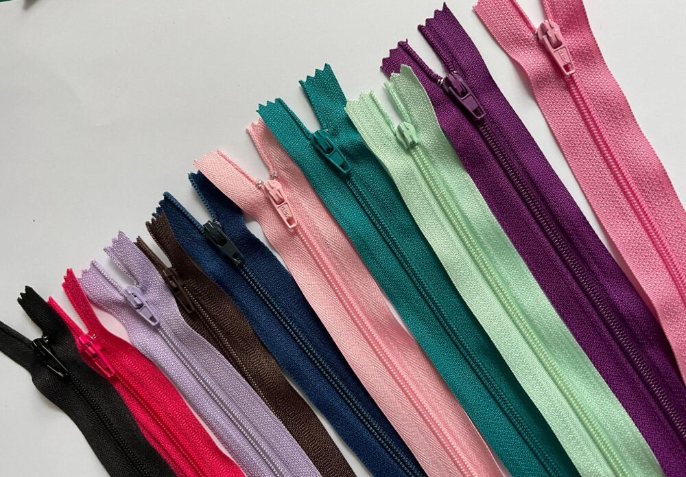 41CM MIXED SET 2 #3 closed end nylon zip 10PK