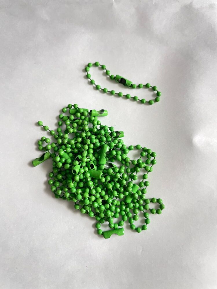 Chains for your hanging embroideries packs of 20 chains GREEN COLOUR
