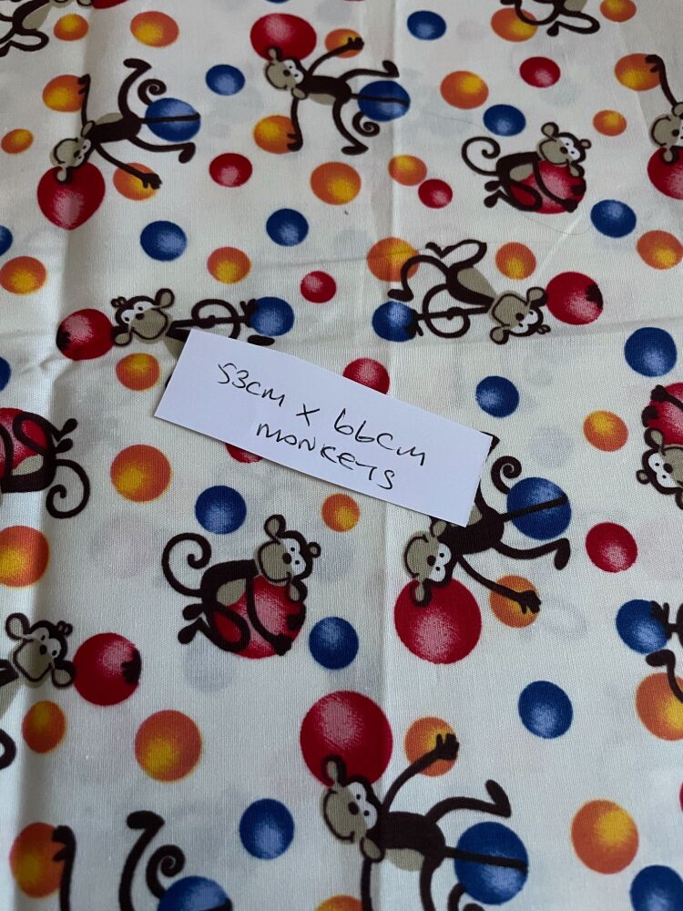 MONKEYS FABRIC 53CM X 66CM 006