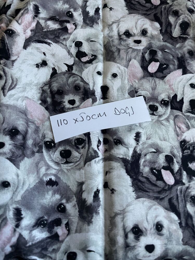 DOGGIES FABRIC 110CM X 50CM 008