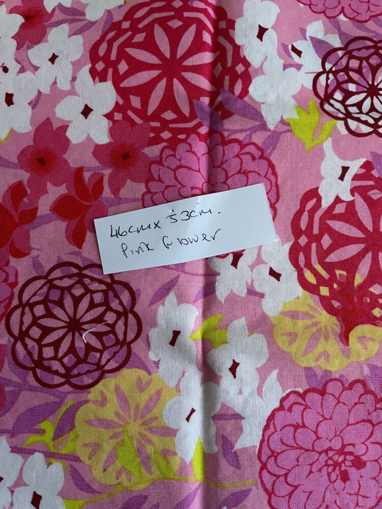 PINK FLOWERS FABRIC 46CM X 53CM 009