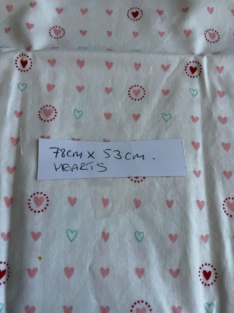 HEARTS FABRIC 78CM X 53CM 010