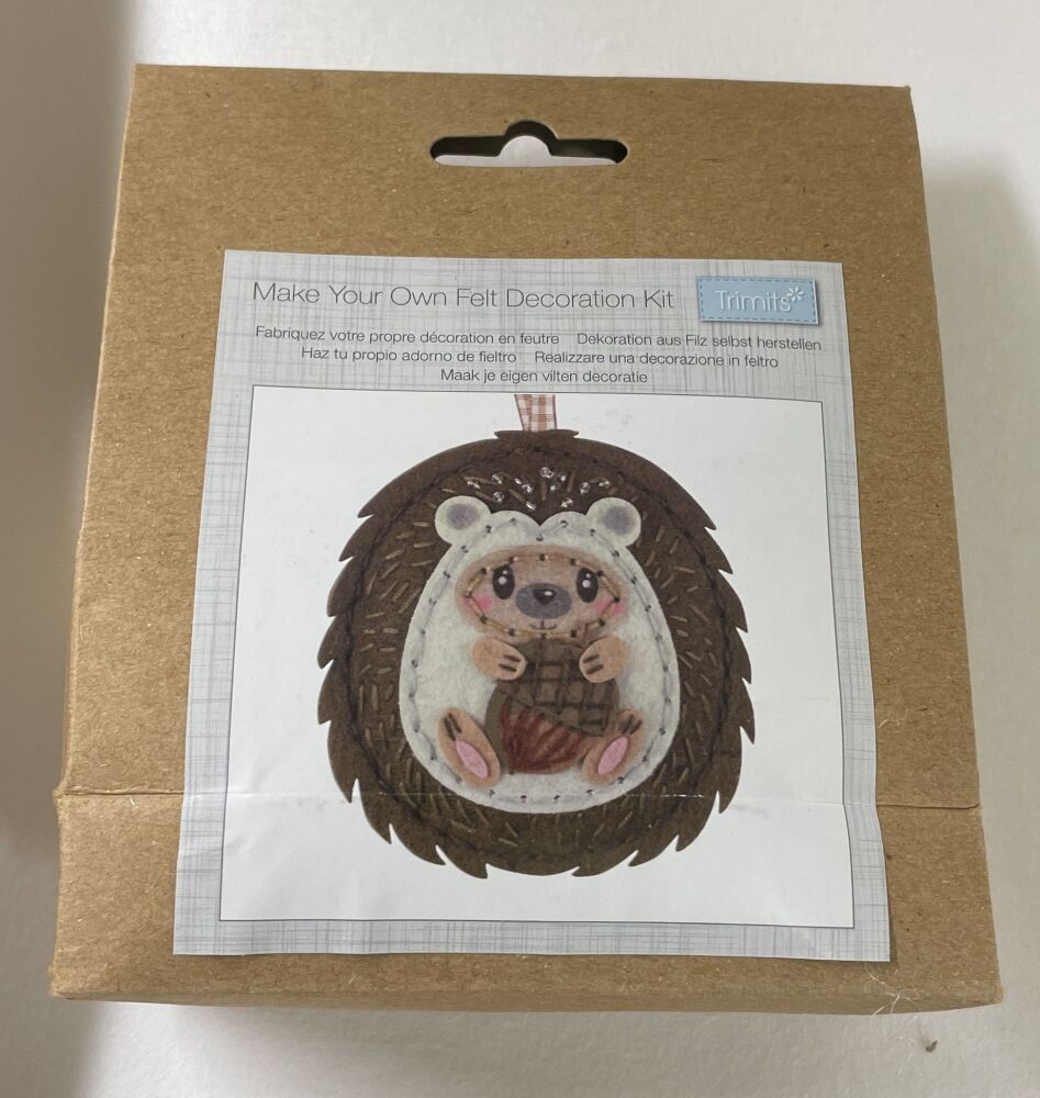 Make your own felt hedgehog hanging decoration
