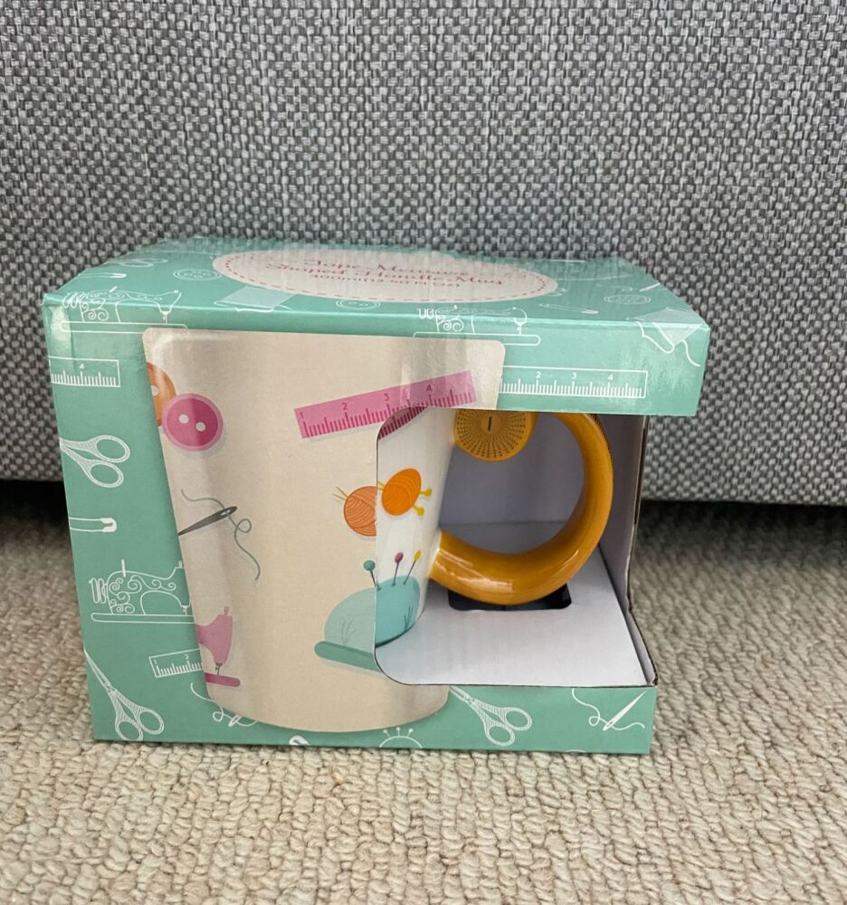 NOVELTY TAPE MEASURE/SEWING MUG