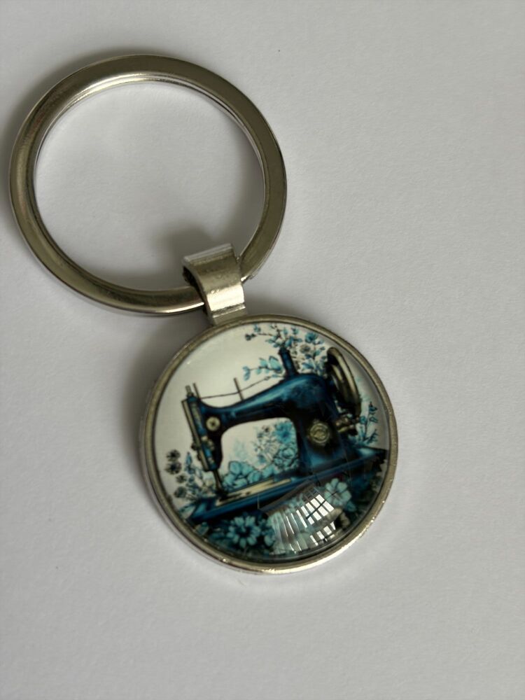 New Product Silver Look Sewing Machine  Keyring