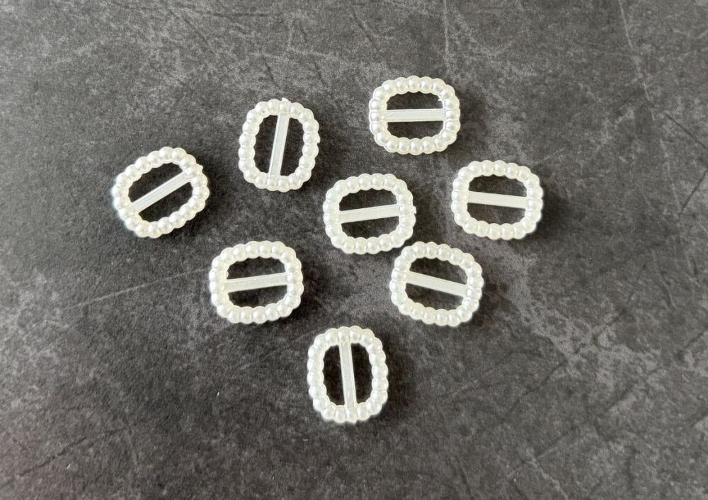 New Product Plastic Pearl Buckles 10pk
