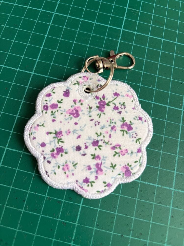 In The Hoop Flower Foam Padded Keyring Digital Download Machine Embroidery Design File 4&times;4 Hoop