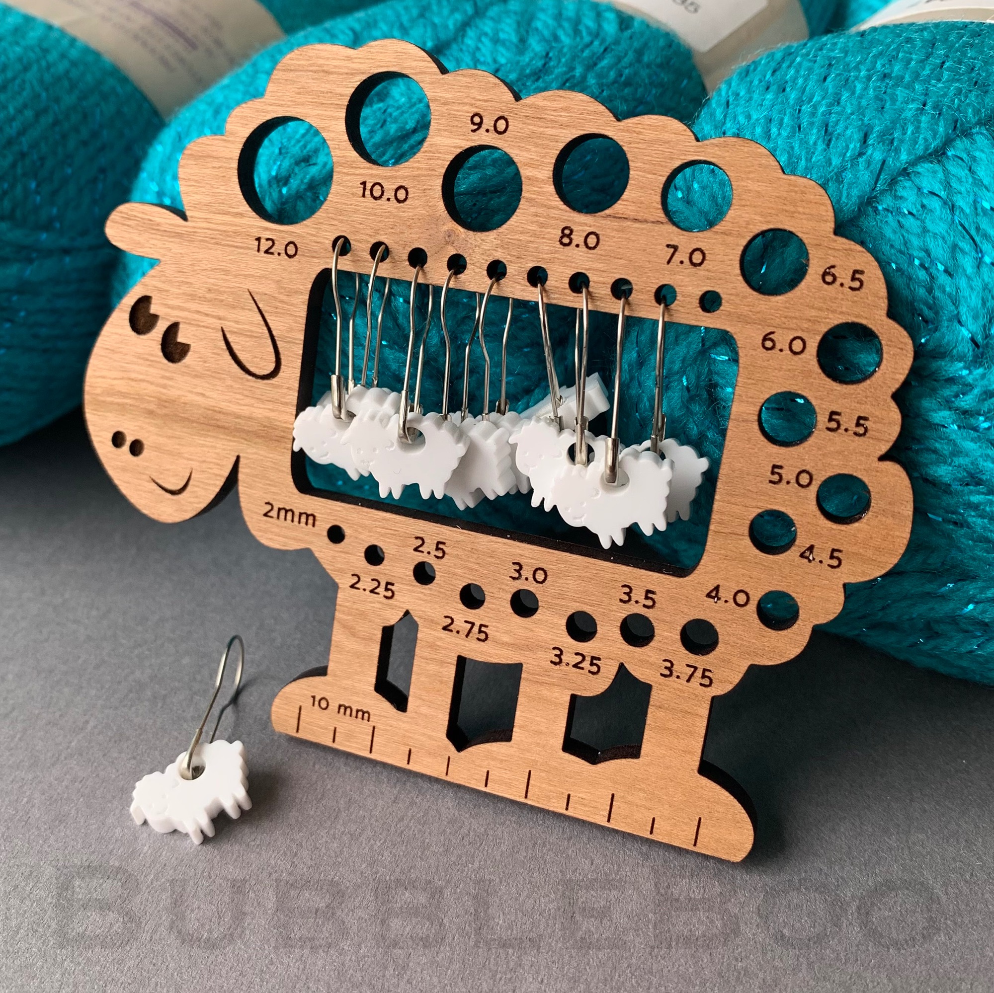 Knitting Needle Gauges