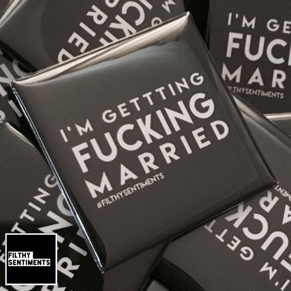 I'm getting married large square badge - A20
