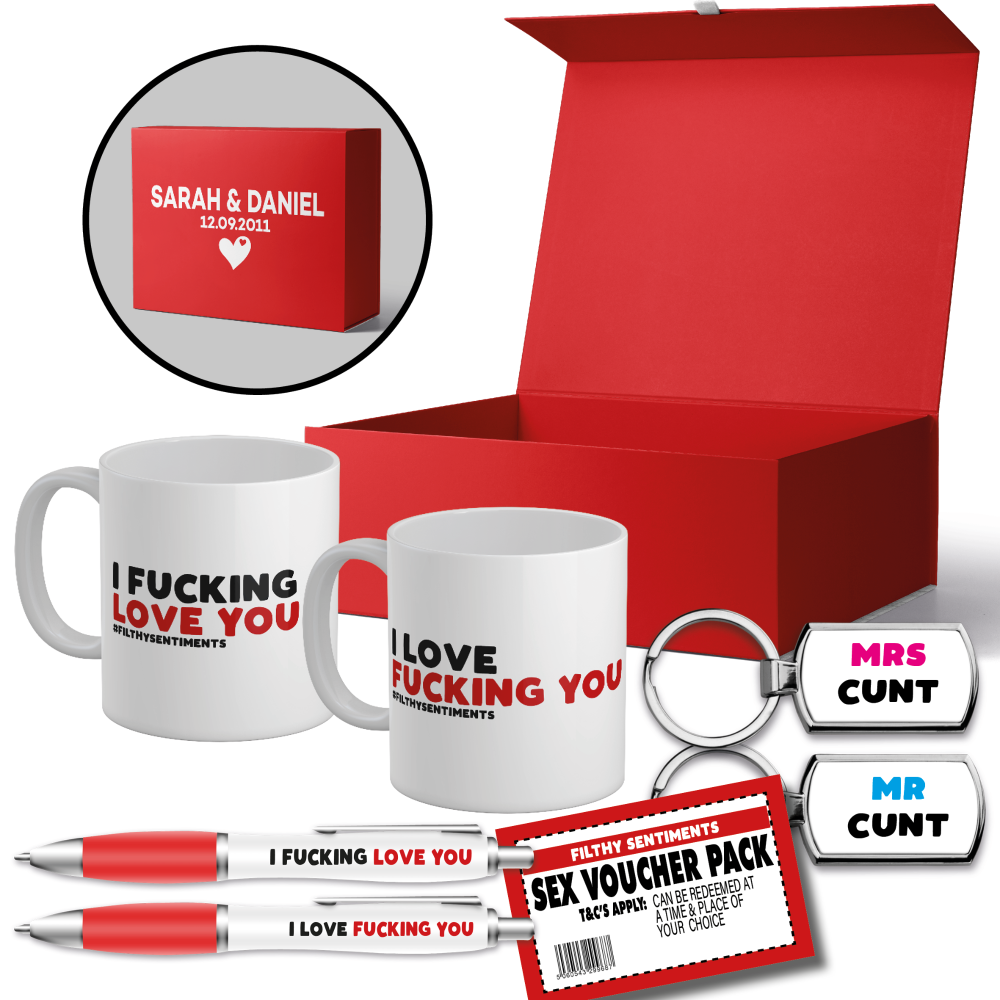                COUPLES PERSONALISED LOVE BOX GIFT SET