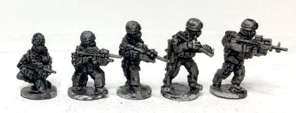 SF26: SF in Helmet with Support Weapons