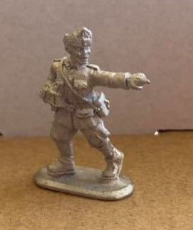 H01: 28mm Hungarian Officer