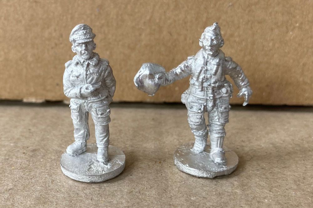 Lft01: 28mm Luftwaffe Officers