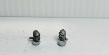 EL14: 28mm Elf Heads with Helmets (plain) x 4