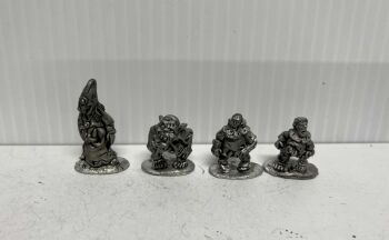 UN15: 28mm Undead Zombies 3 (non human)