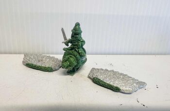 HF1: 28mm Halfling Hero mounted on flying pig (Preorder)