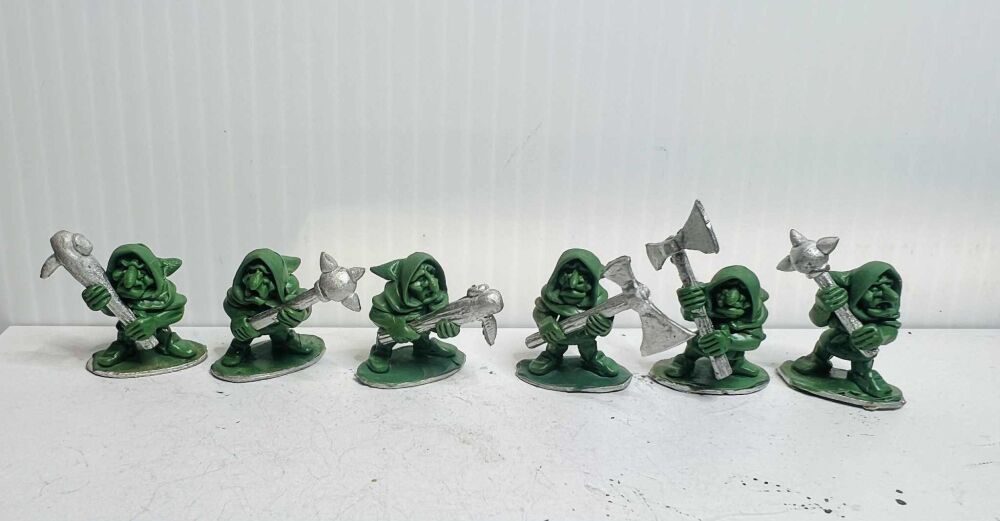 Gob9: 28mm Goblin Warriors with 2 Handed Weapons (preorder)