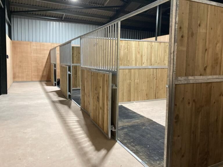 12ft x 12ft  Stable