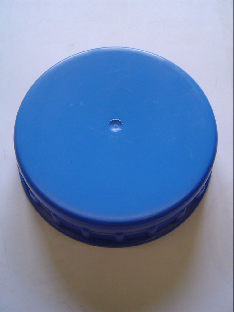 FWT10100 - Spare Blue Threaded Cap (DIN 96)