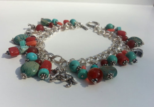 NATIVE AMERICAN STYLE CHARM BRACELET