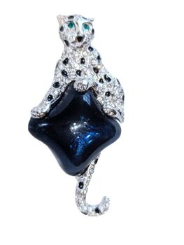 Vintage Cabouchon rhodium plated leopard brooch with Austrian crystals