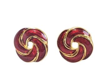 Vintage Cabouchon earrings with a red enamel interpersed with gold plating, for pierced ears