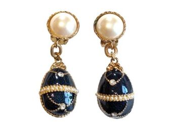 Cabouchon clip earrings with gold  plating, high quality faux pearl, navy blue enamel and Austrian crystals