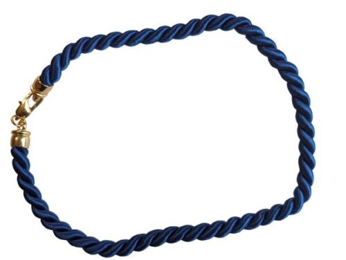 Vintage Cabouchon navy blue cord necklace with a gold plated clasp. Size la