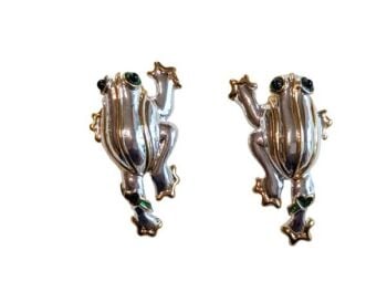 Vintage Cabouchon rhodium and gold plated frog earrings for pierced ears. The eyes are green.