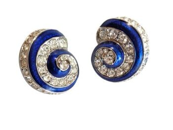 Vintage Cabouchon rhodium plated clip earrings from the Snail collection with blue enamel and Austrian crystals