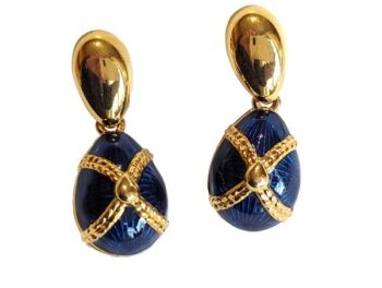 Vintage Cabouchon gold plated clip earrings with blue enamel