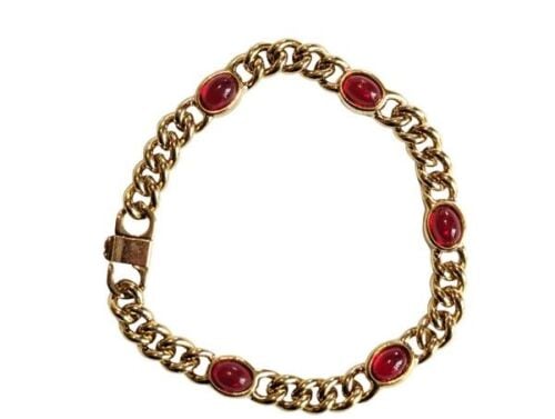 Vintage Cabouchon gold plated bracelet with ruby coloured red stones.  Size