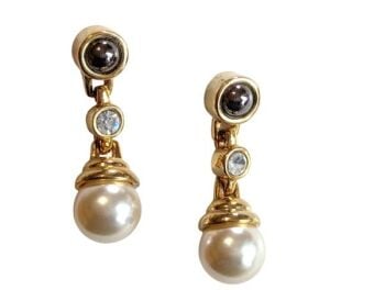 Vintage Cabouchon gold plated earrings for pierced ears with high quality faux pearl, hematite and Austrian crystals.