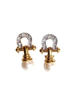 Vintage Cabouchon gold plated clip earrings with high quality faux pearl and Austrian crystals