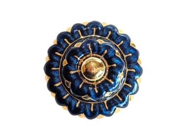 Vintage Cabouchon brooch with gold plating and navy blue enamel