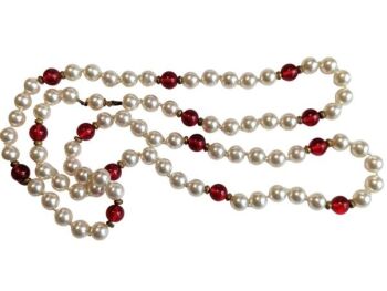 Vintage Cabouchon faux pearl and red stone necklace. Size large.