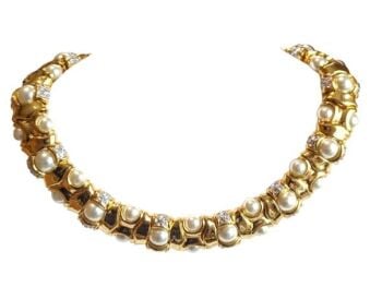 Vintage Cabouchon gold plated necklace / choker / collar with Austrian crystals and high quality faux pearls. Size small.