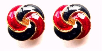 Vintage Cabouchon black and red enamel clip earrings