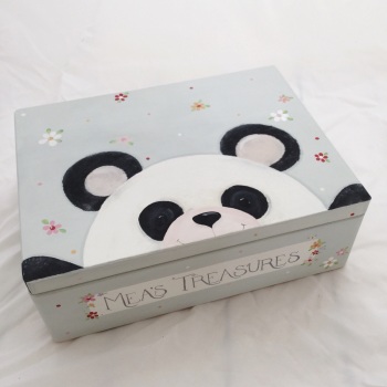 large 'peeping panda' Keepsake box