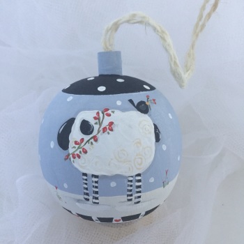 bauble sheep (black accents)