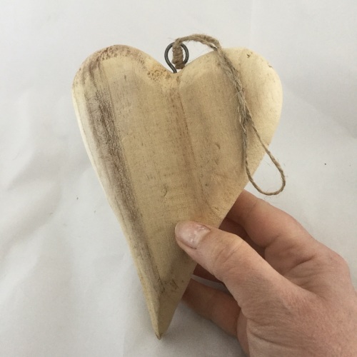 chunky wooden heart pack of 1