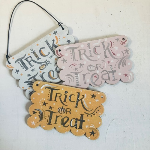 Mini sign - oblong - Trick or Treat (pink)