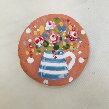 Pin #20 roses in a jug - terracotta