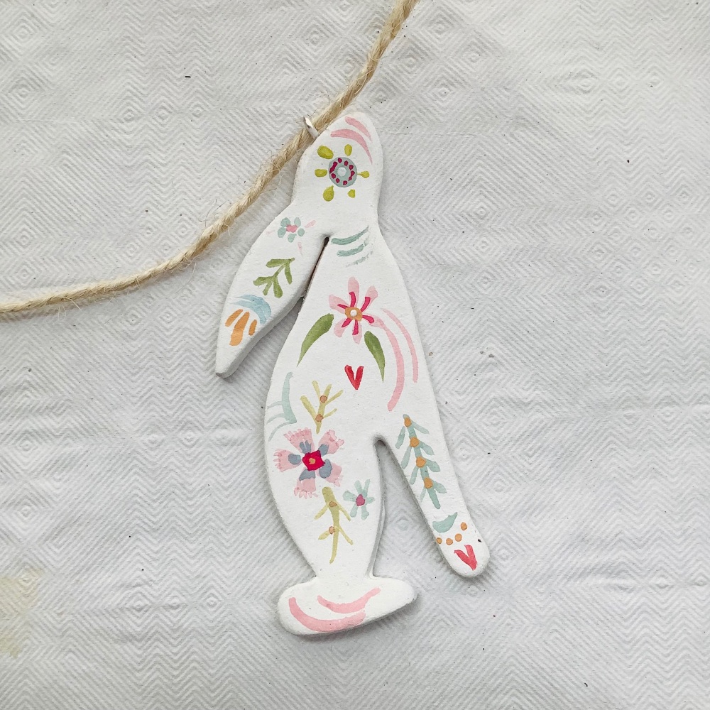 Folk hare dangle