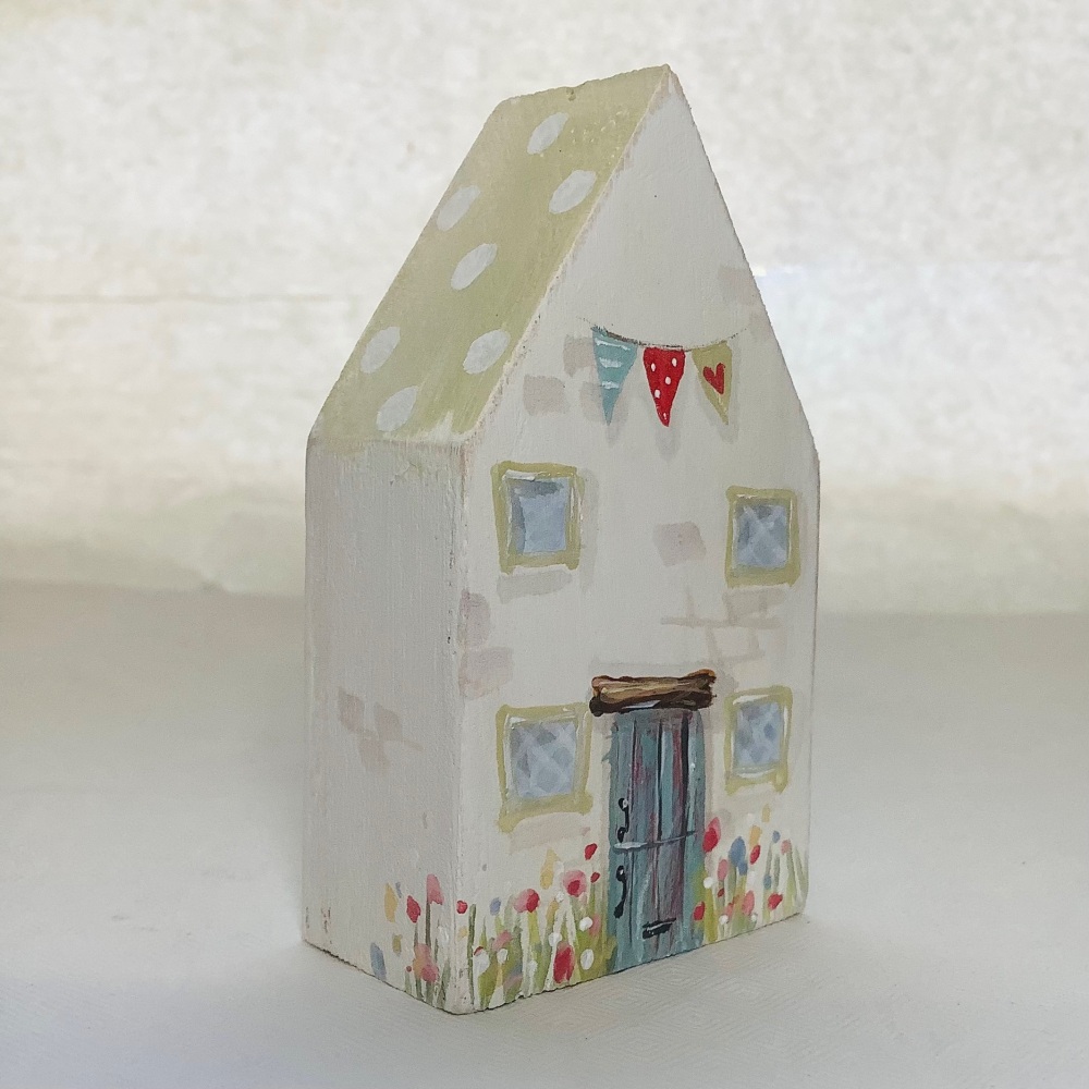 Mini house -small - green roof
