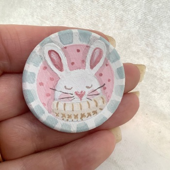 Pin - bunny - pink background
