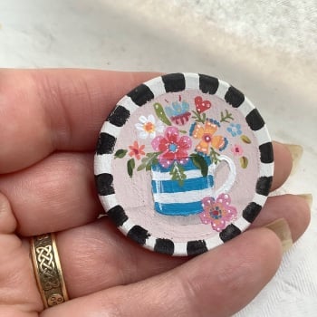 Pin - flowers in a mug, pink background